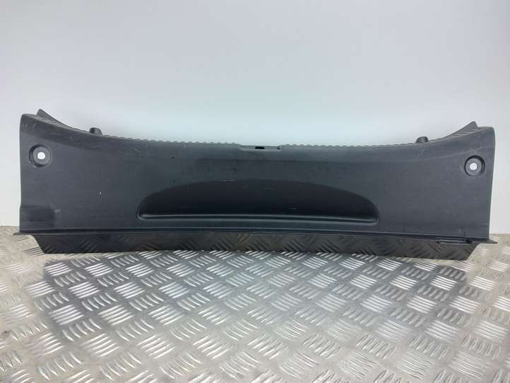 Mercedes-Benz C W205 (2014 - 2021)  A2056900341 Отделка порога багажника