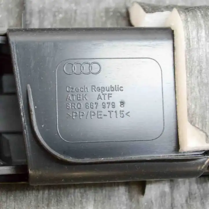 Audi Q5 SQ5 (2012 - 2017) 8R0867979B Обшивка багажника — фото 8