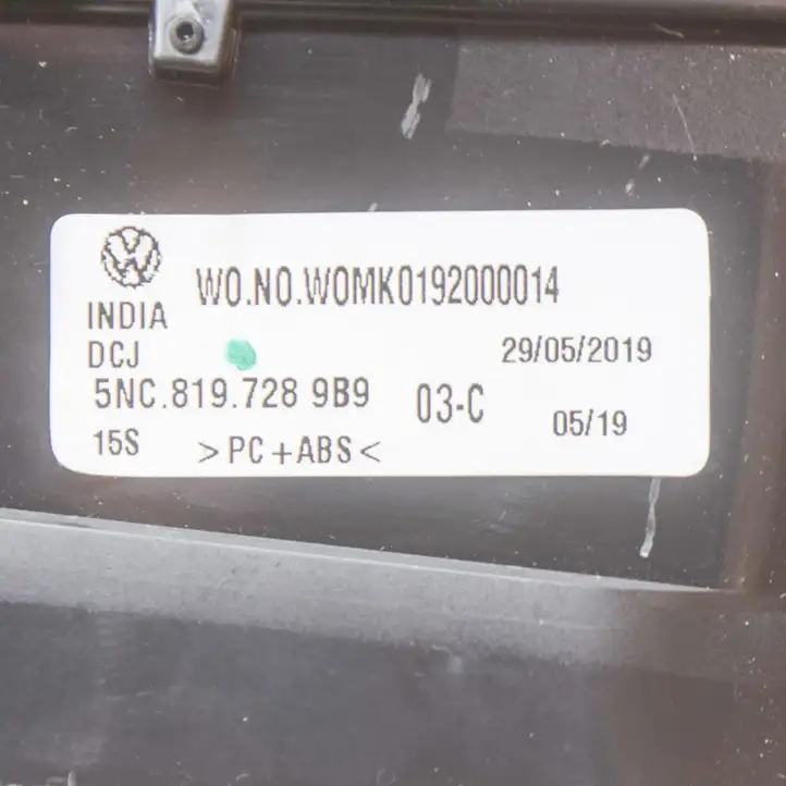 Volkswagen Tiguan (2016 - 2020) 5NC819728 Воздушная решетка панели — фото 5