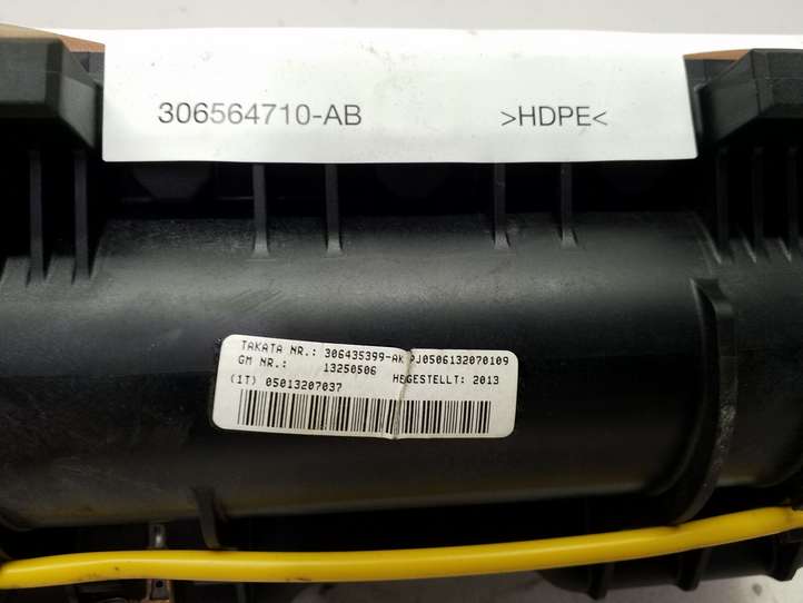 Opel Meriva (2010 - 2014)  13250506 Подушка безопастности пассажира