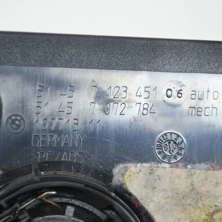 BMW 6 E63 E64 (2002 - 2010) 7123451 Нижняя отделка панели приборов — фото 6