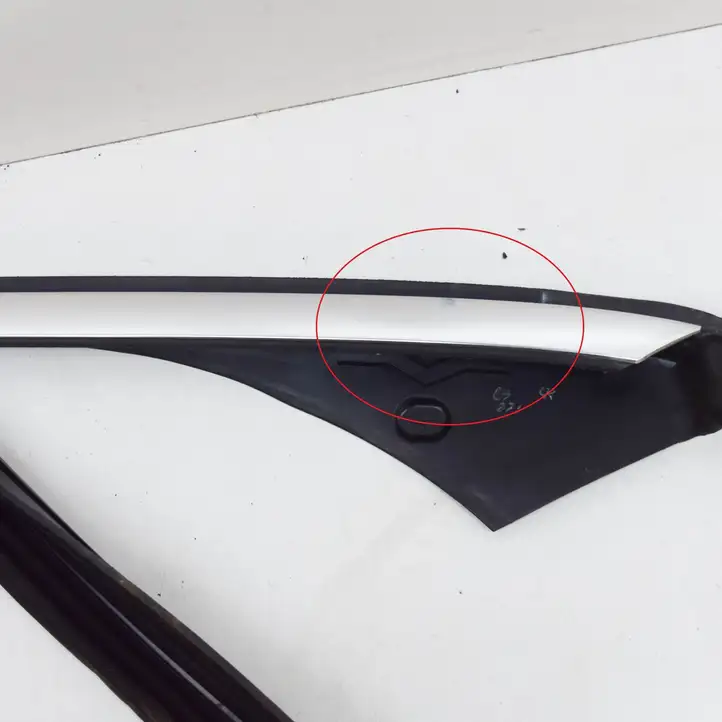 Mercedes-Benz E W213 (2016 - ) A2137252800 Накладка стекла двери — фото 6