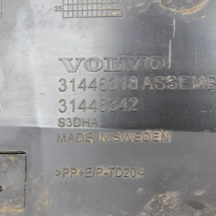 Volvo XC40 (2017 - ) 31448342 Молдинги задней двери — фото 8