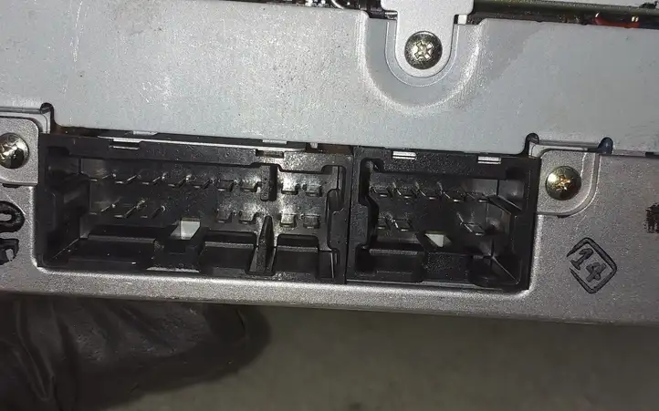 Nissan (2000 - 2006) 28185BU005 Магнитола / мультимедийная система — фото 5