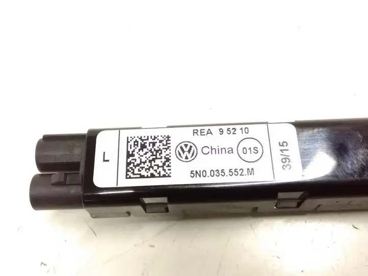 Volkswagen Tiguan (2011 - 2016) 5N0035552M Усилитель антенны — фото 2