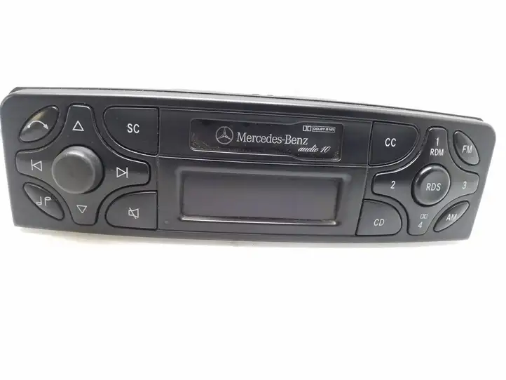Mercedes-Benz C W203 (2000 - 2007) A2038200186 Магнитола / мультимедийная система — фото 1
