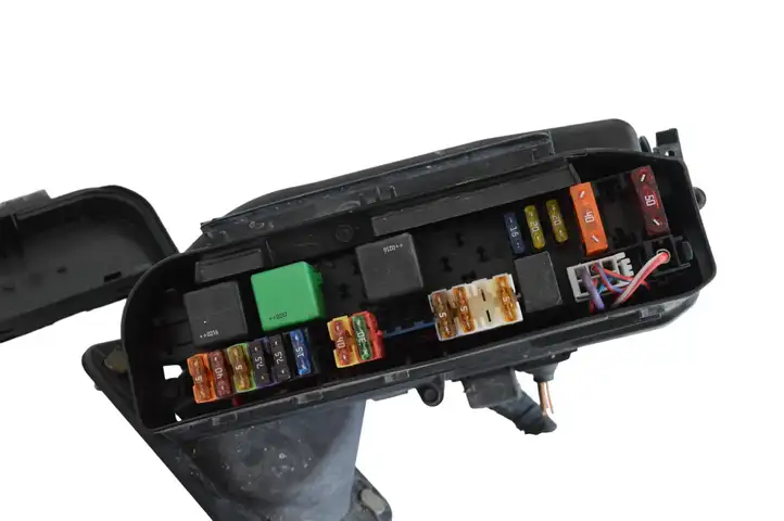 Mercedes-Benz SL R230 (2001 - 2012) A2305400382 Блок предохранителей (комплект) — фото 2