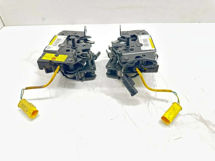 BMW 7 F01 F02 F03 F04 (2008 - 2016)  7184441 Замок капота