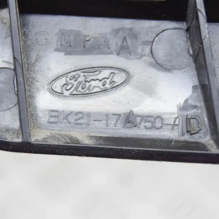 Ford Transit Custom (2014 - ) BK2117A750AD Кронштейн заднего бампера — фото 6