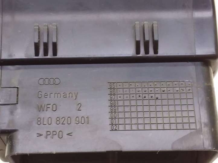 Audi A3/S3 8L (2000 - 2003)  8L0820901 Боковая воздушный дефлектор
