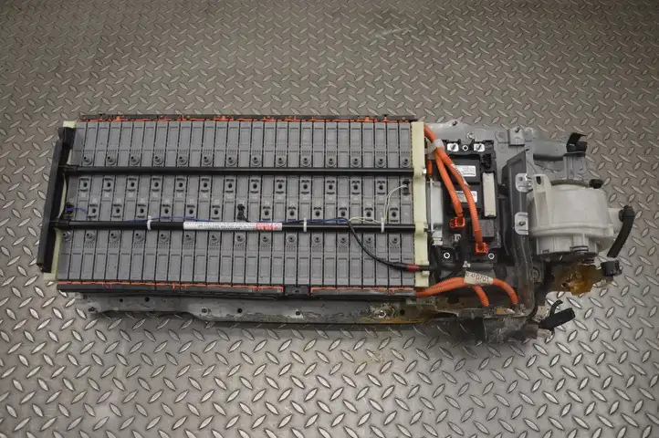 Toyota Prius (XW30) (2009 - 2015) G384347031 Аккумулятор гибридного / электрического автомобиля — фото 5