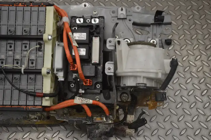 Toyota Prius (XW30) (2009 - 2015) G384347031 Аккумулятор гибридного / электрического автомобиля — фото 6