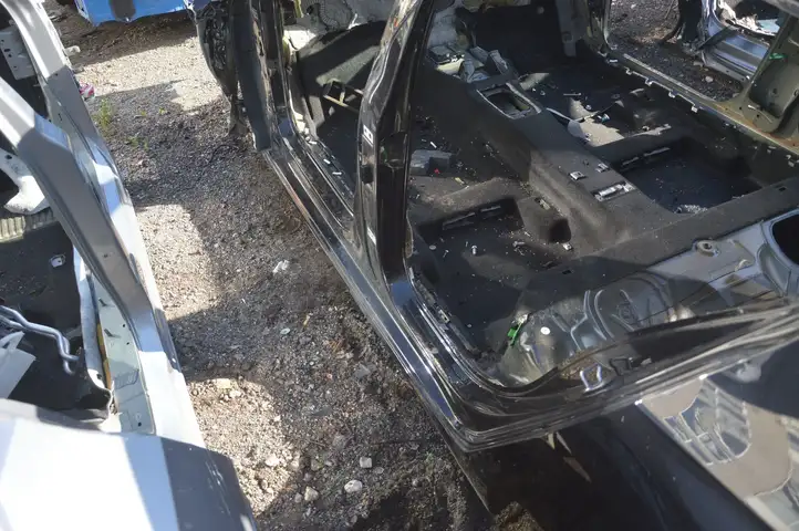 Volkswagen Golf VIII (2019 - ) Порог кузова — фото 3
