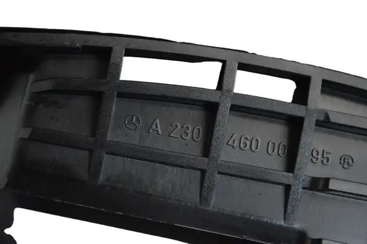 Mercedes-Benz SL R230 (2001 - 2012) A2304600095 Обшивка рулевой колонки — фото 5