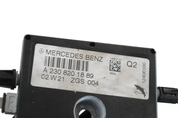 Mercedes-Benz SL R230 (2001 - 2012) A2308201889 Усилитель антенны — фото 5