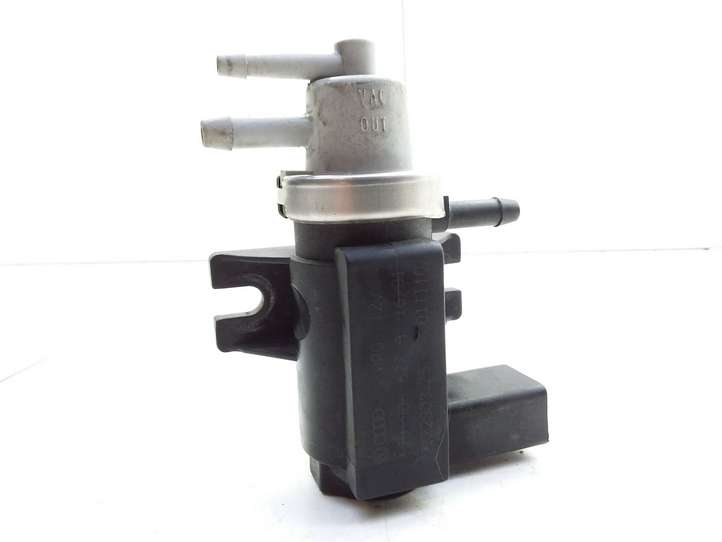 Volkswagen Bora (1998 - 2005)  1J0906627A Центральный клапан