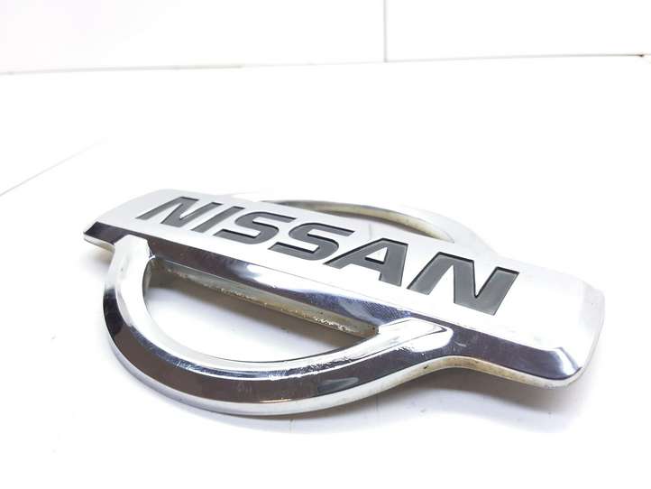 Nissan Almera (2000 - 2003)  84890BU300 Значок производителя / буквы модели