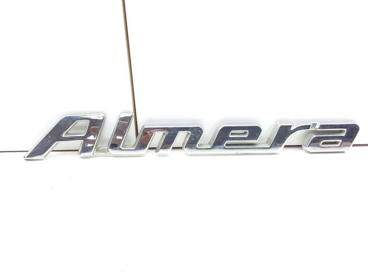 Nissan Almera (2000 - 2003)  90895BM400 Значок производителя / буквы модели