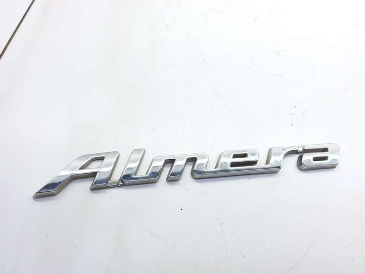 Nissan Almera (2000 - 2003)  90895BM400 Значок производителя / буквы модели