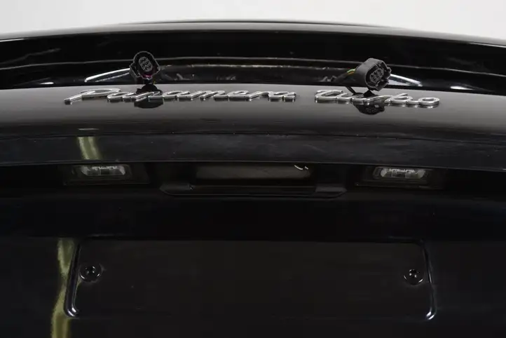 Porsche Panamera (971) (2016 - 2020) Крышка багажника — фото 3
