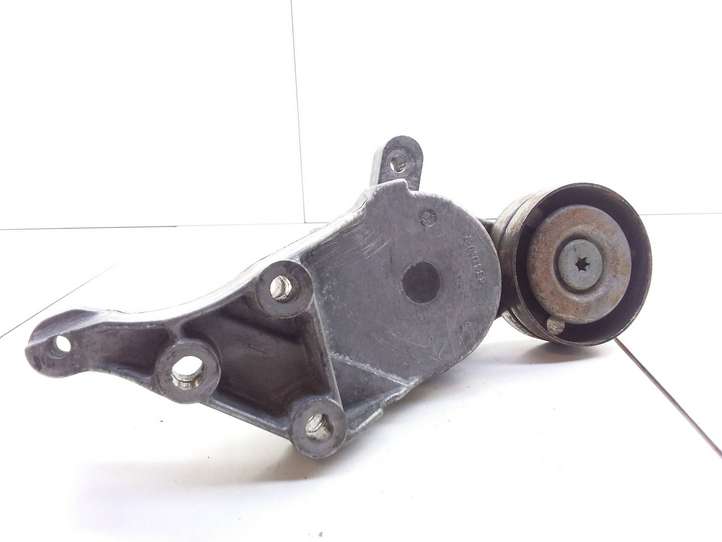 Skoda Octavia Mk1 (1U) (1996 - 2004)  038903315C Устройство натяжки ремня