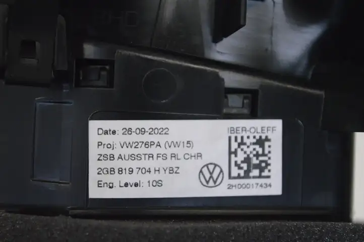 Volkswagen T-Roc (2017 - ) 2GB819704H Воздушная решетка панели — фото 5