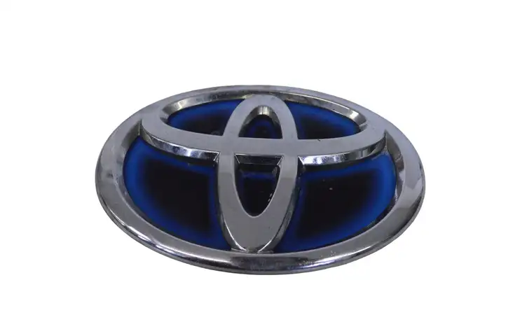 Toyota Prius (XW30) (2009 - 2015) 9097502172 Эмблема автомобиля — фото 1