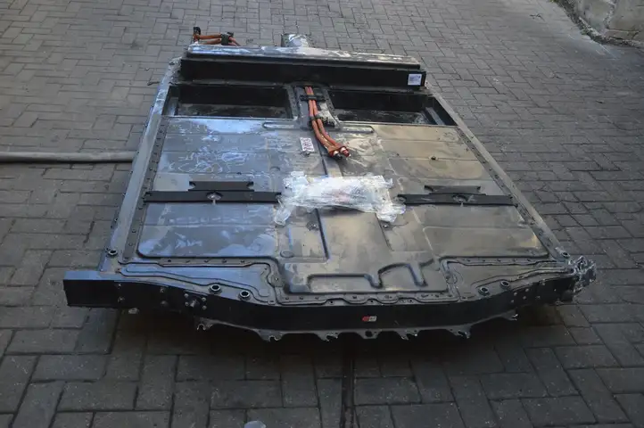 Porsche Taycan 9J1 (2019 - ) 9J1915592G Аккумулятор гибридного / электрического автомобиля — фото 1