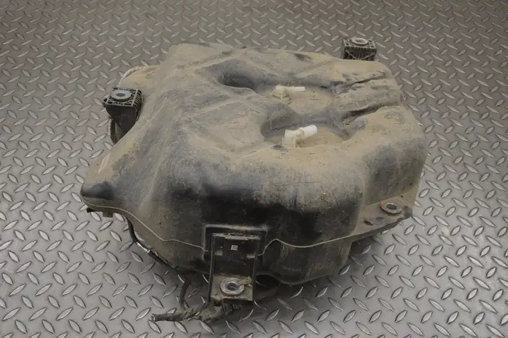 Audi Q5 SQ5 (2012 - 2017) 8R0131877 Бак AdBlue — фото 2