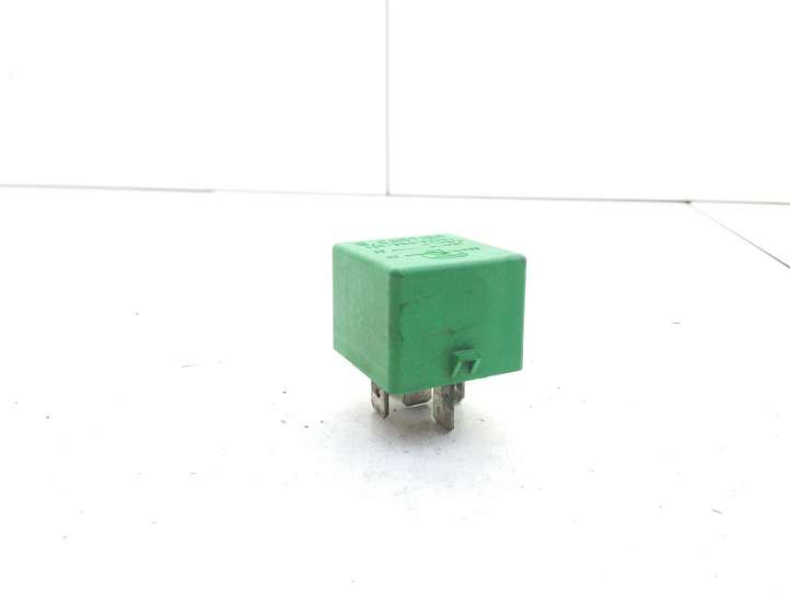 Citroen C5 (2001 - 2004)  12V35A03531 Реле аварийных фонарей