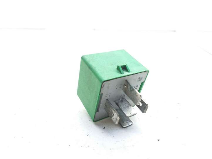 Citroen C5 (2001 - 2004)  12V35A03531 Реле аварийных фонарей