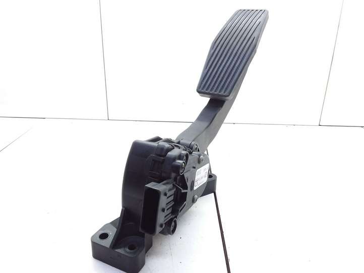 Saab 9-3 Ver2 (2003 - 2007)  9186724 Педаль акселератора