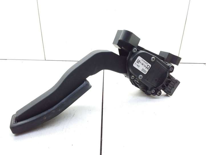Saab 9-3 Ver2 (2003 - 2007)  9186724 Педаль акселератора