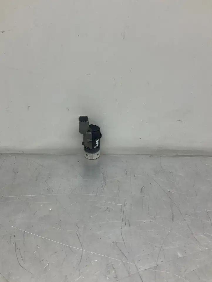 BMW 5 E60 E61 (2004 - 2010) 6989071 Датчик парковки — фото 2