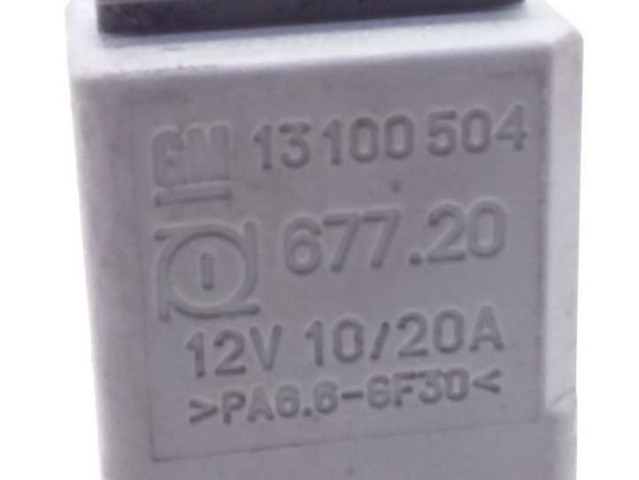 Opel Meriva (2002 - 2006)  13100504 Реле аварийных фонарей