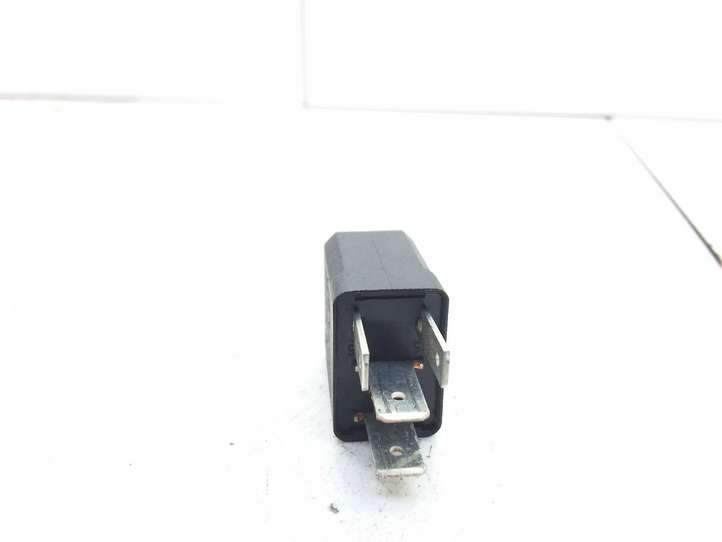 Opel Corsa D (2006 - 2010)  24435922 Реле аварийных фонарей