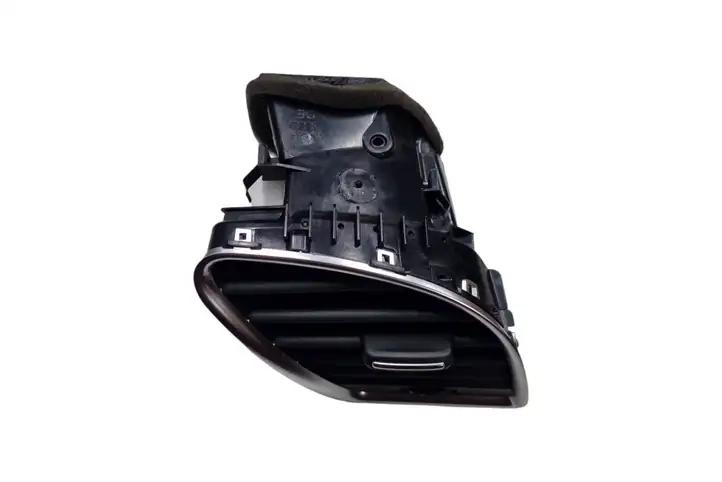 Audi A4 S4 B8 8K (2011 - 2015) 8T1820902B Боковой воздушный дефлектор — фото 3