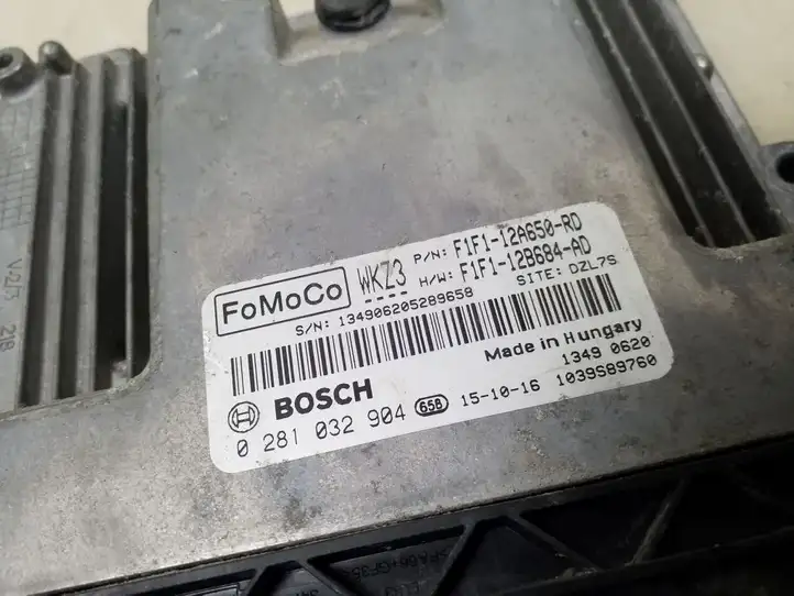 Ford Focus (2015 - 2019) F1F112A650RD Блок управления двигателем (ЭБУ) — фото 4