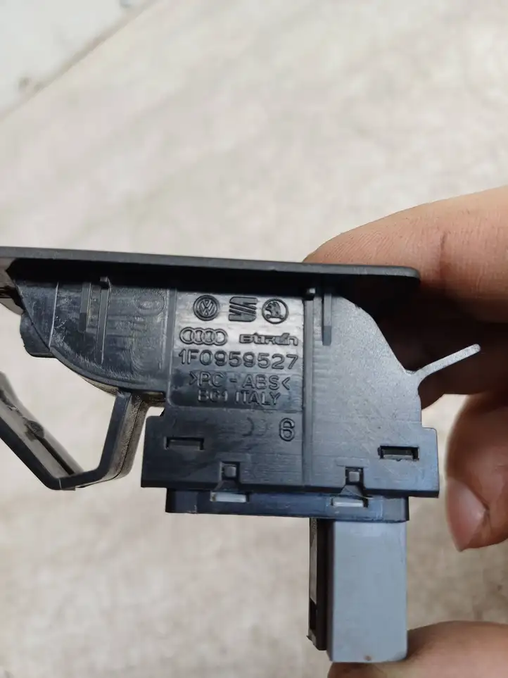 Volkswagen Touran I (2003 - 2010) 1F0959527 Блок кнопок стеклоподъемников — фото 5