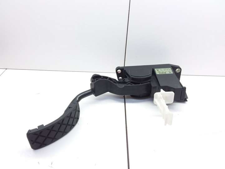Skoda Octavia Mk1 (1U) (1996 - 2004)  084201056 Педаль акселератора