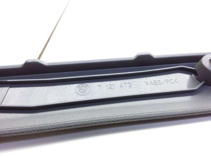BMW 3 E90 E91 (2005 - 2012)  52850610 Обшивка передней двери