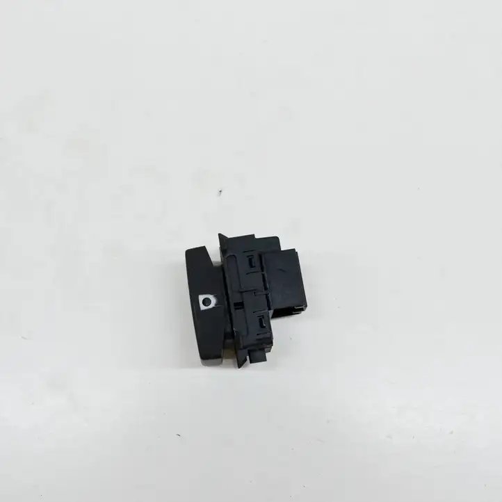Skoda Octavia Mk3 (5E) (2013 - 2019) 5E0959855A Кнопка стеклоподъемников — фото 2