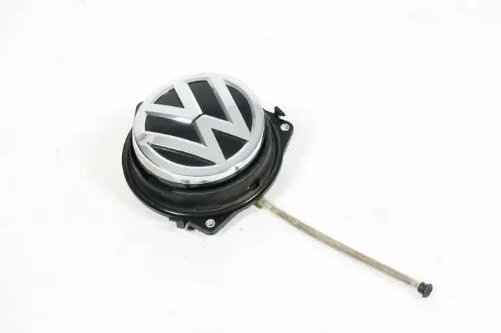 Volkswagen Golf VII (2013 - 2019) 5G9827469D Эмблема производителя — фото 1