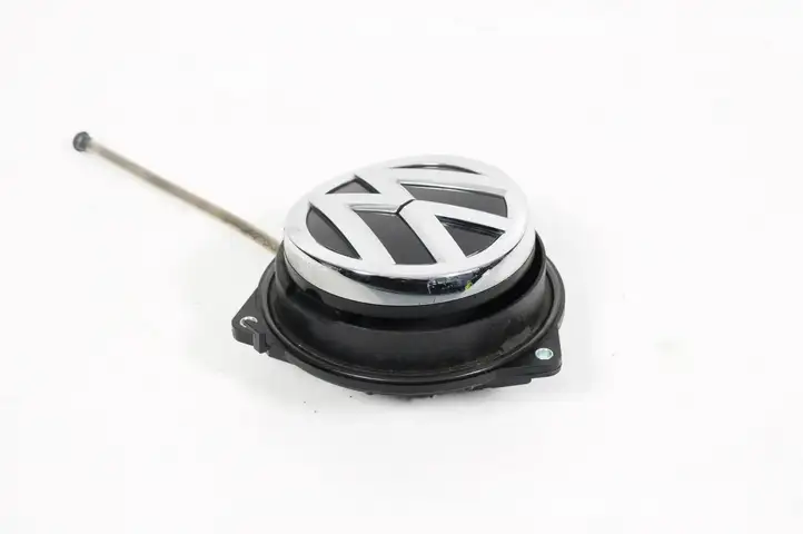 Volkswagen Golf VII (2013 - 2019) 5G9827469D Эмблема производителя — фото 2