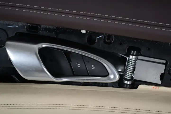 Porsche Panamera (970) (2013 - 2016) Обшивка передней двери — фото 3