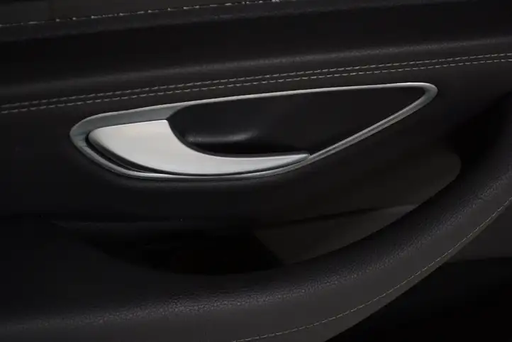Mercedes-Benz E W213 (2016 - ) A2137300500 Обшивка задней двери — фото 3