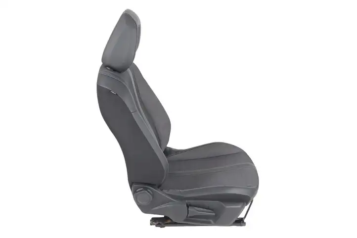 Peugeot 208 (2019 - ) Переднее сиденье пассажира — фото 3