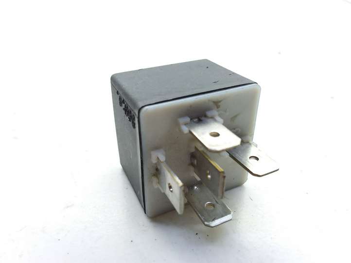 Citroen Evasion (1994 - 2002)  12V25A03501 Реле аварийных фонарей