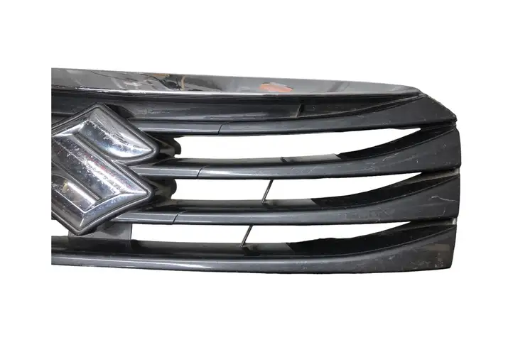 Suzuki SX4 S-Cross (2013 - 2021) 238492 Верхняя решетка радиатора — фото 3