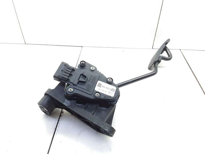 Opel Zafira (2006 - 2008)  9202343 Педаль акселератора
